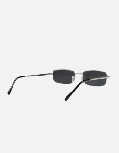 Ari Sunglasses in Black
