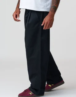 Baggy Double Pleated Pants in Black