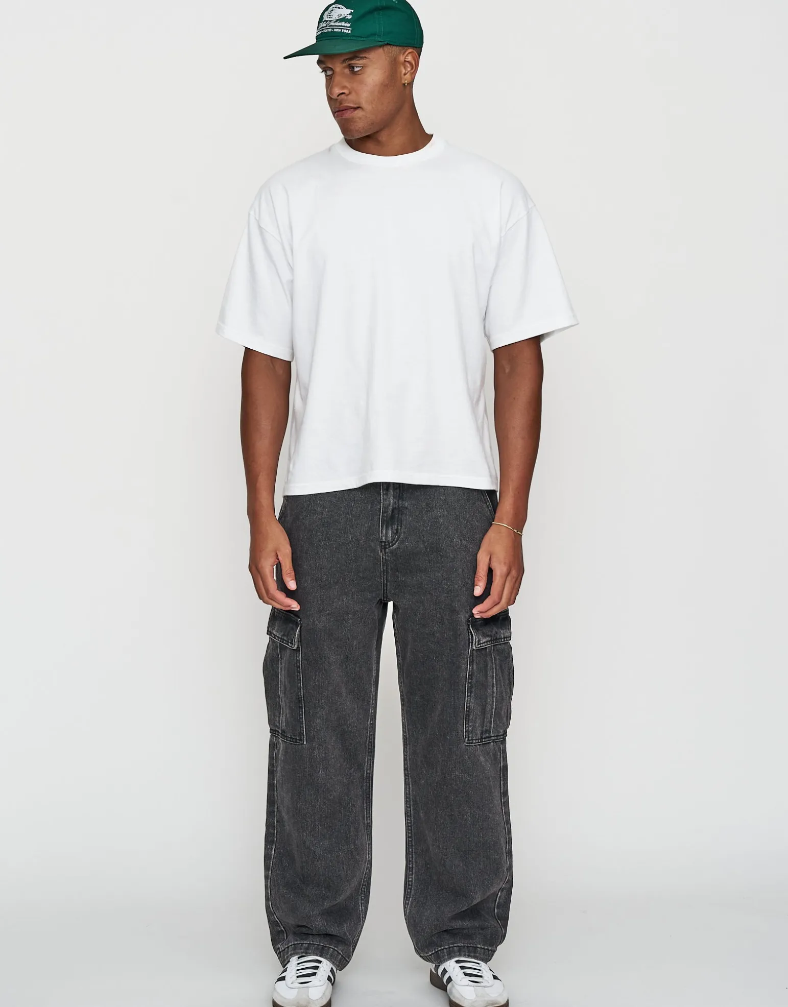 Baggy Fit Denim Cargo Jeans in Vigor Blue