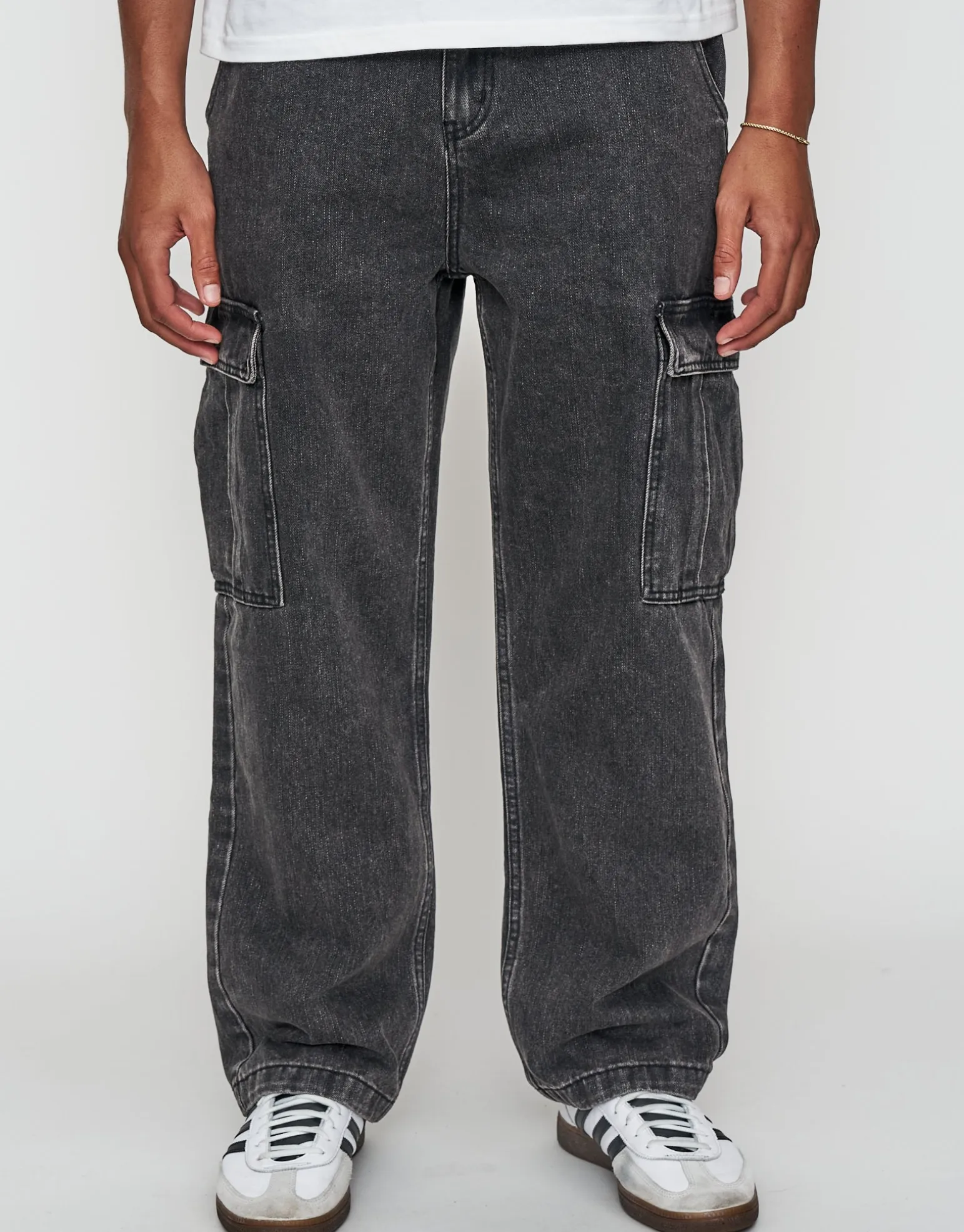 Baggy Fit Denim Cargo Jeans in Vigor Blue