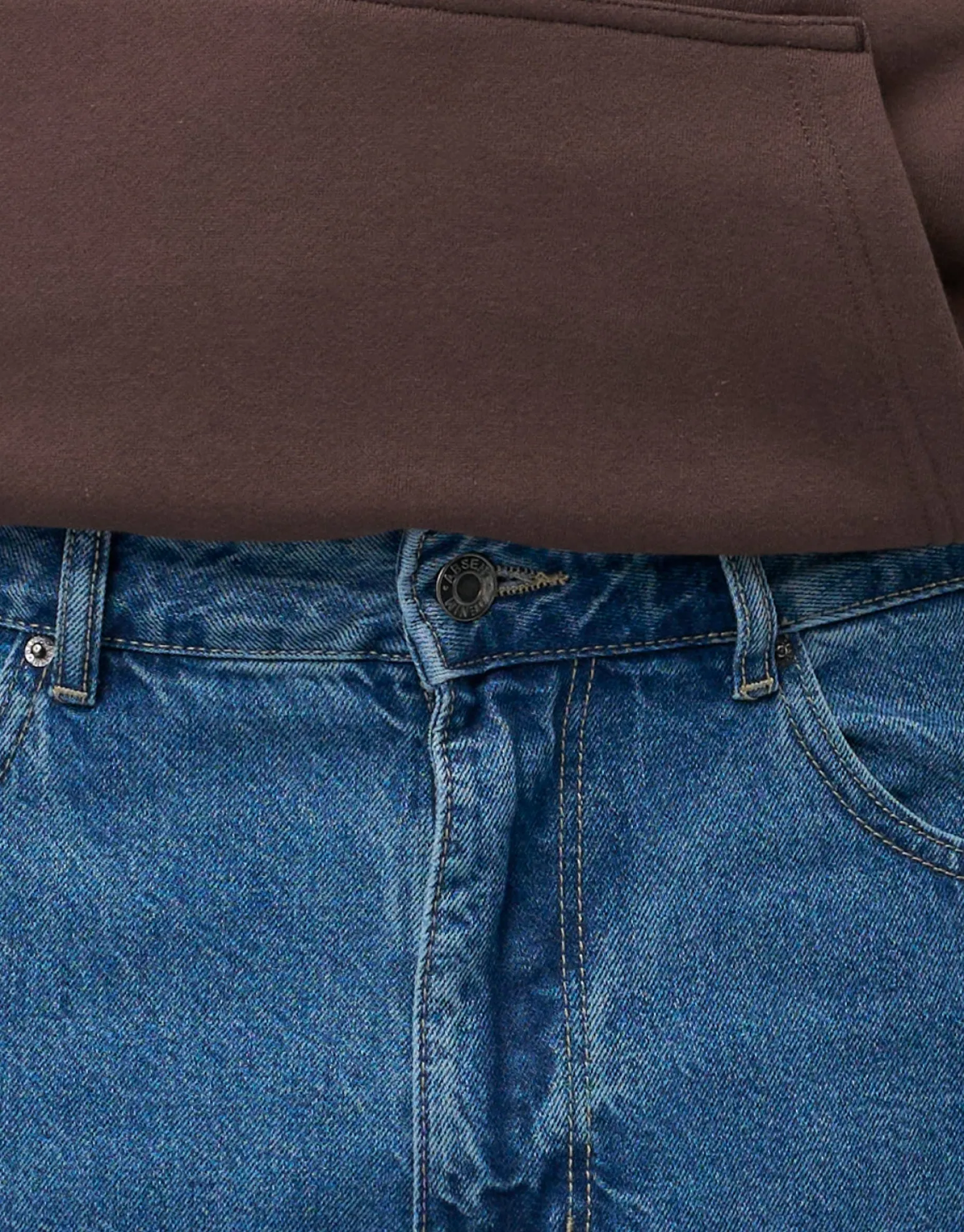 Baggy Fit Jeans in Acid Black