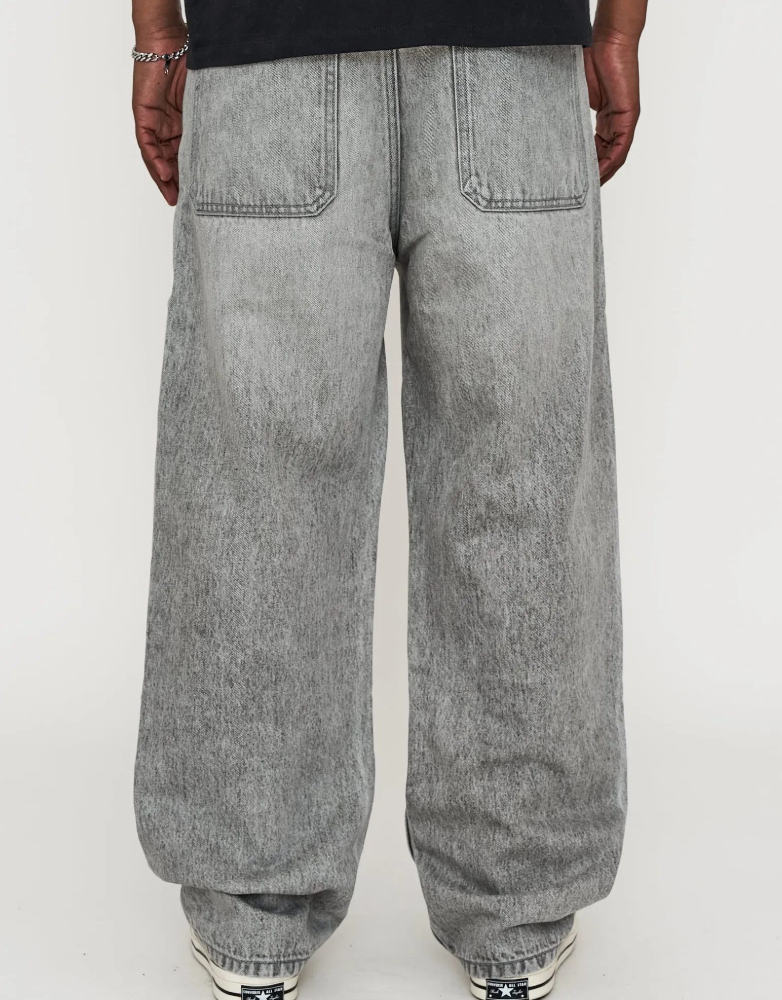 Baggy Fit Jeans in Acid Black