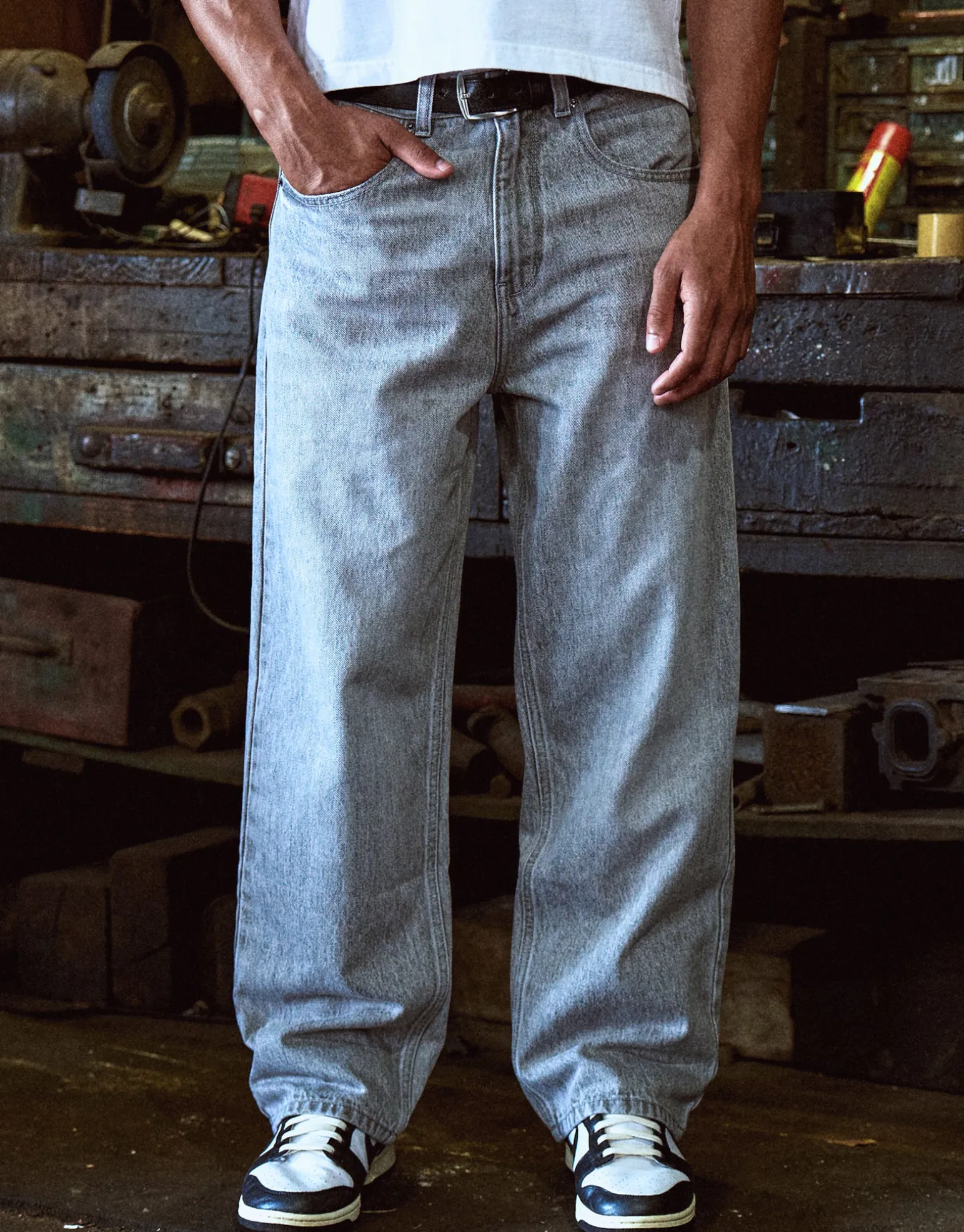 Baggy Fit Jeans in Acid Black
