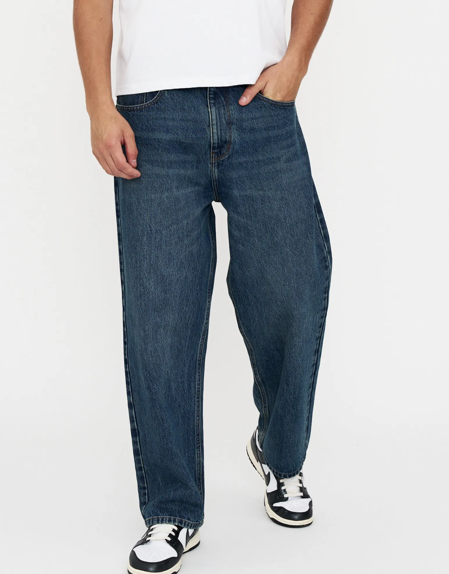 Baggy Fit Jeans in Bleached Grey