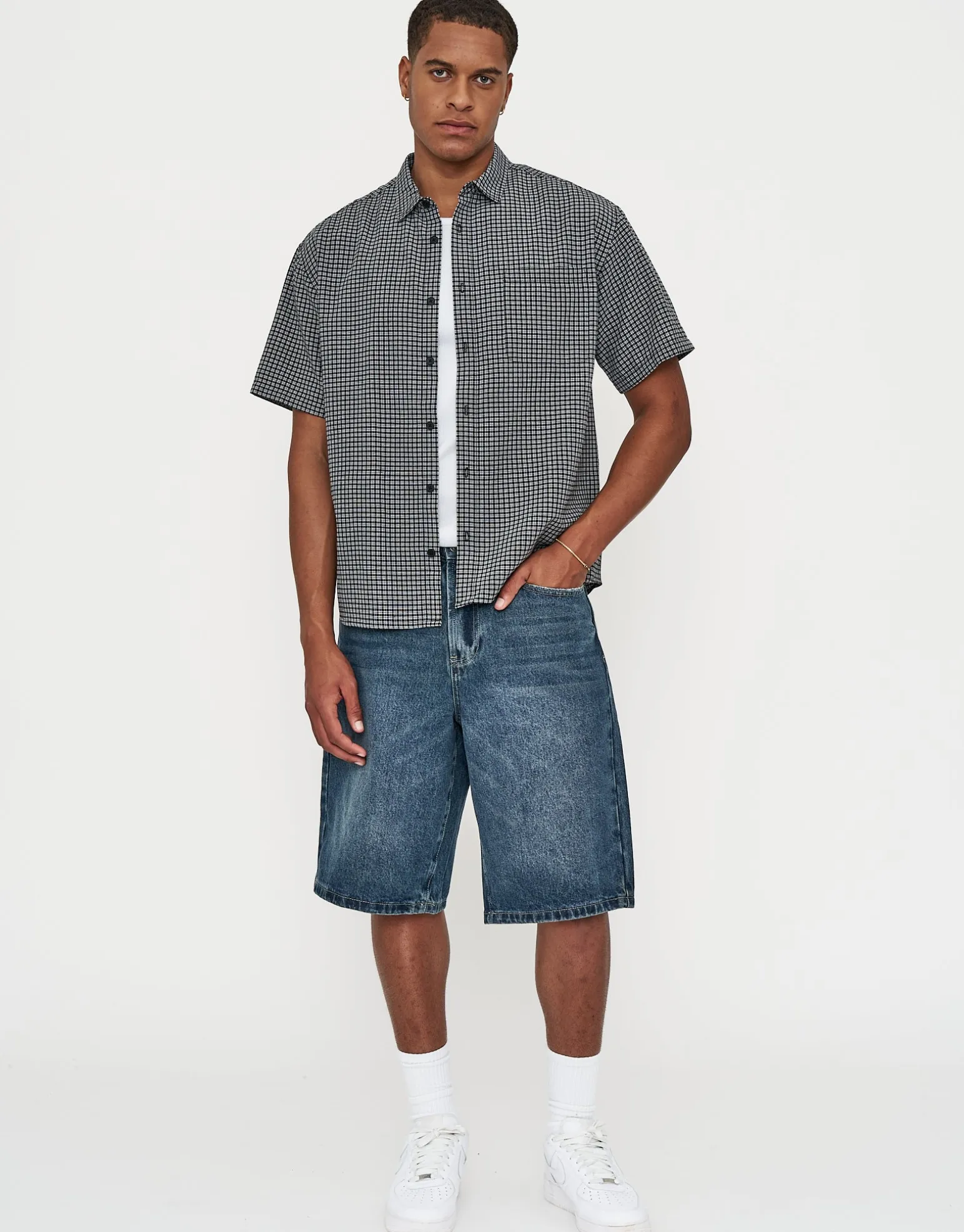 Baggy Fit Jorts in Stone Black