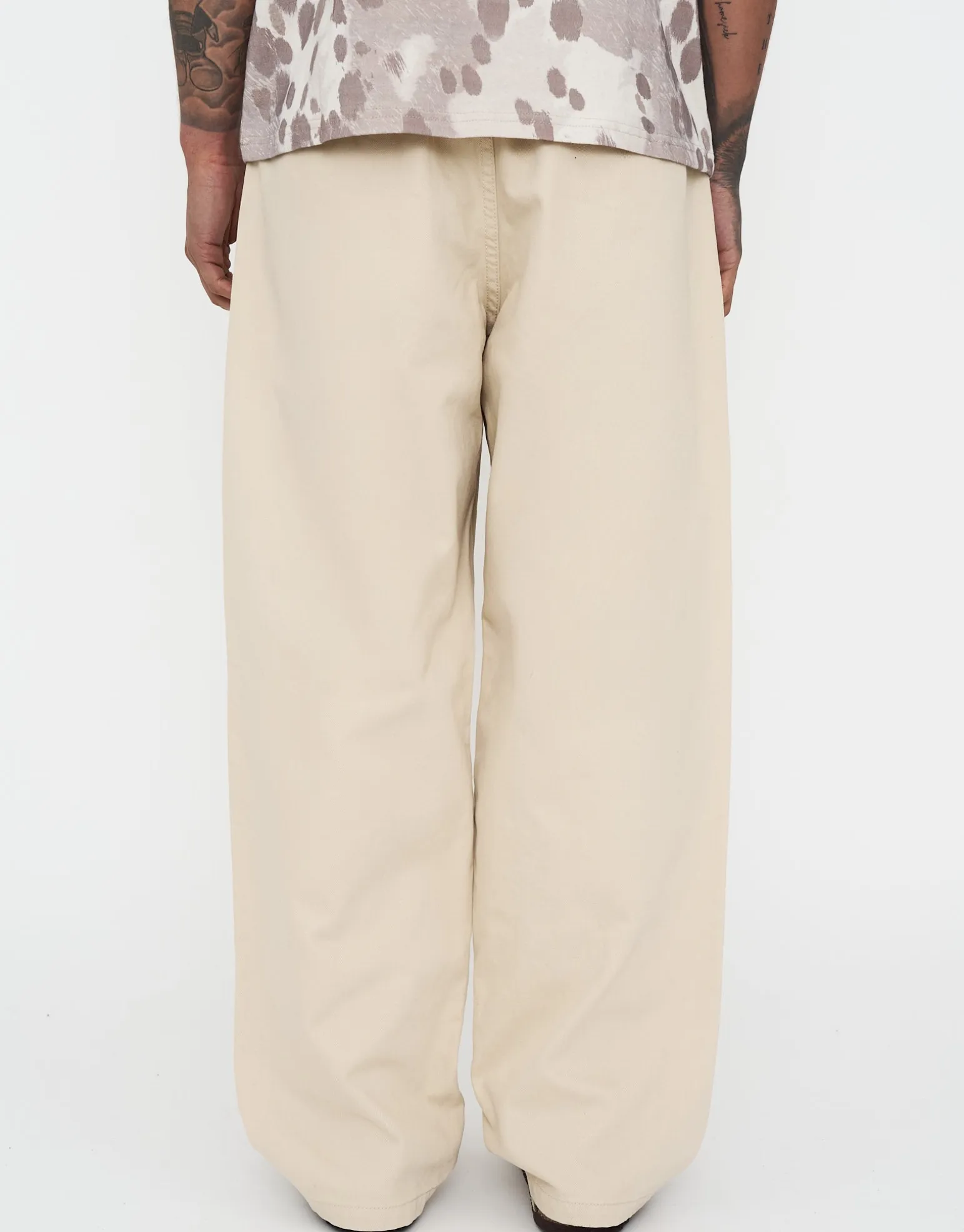 Baggy Fit Pleated Pants in Tan