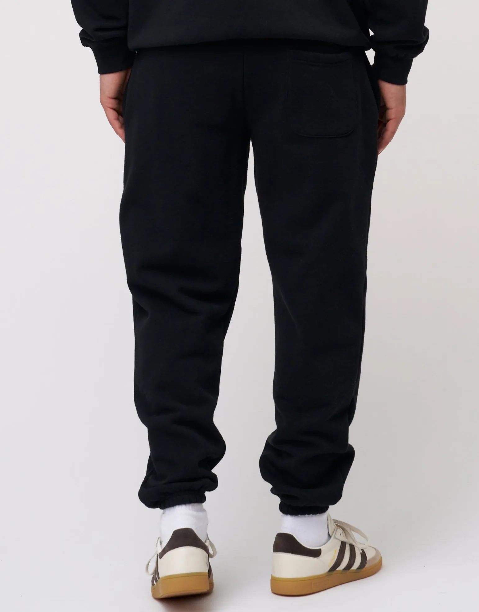 Baggy Leisure Club Cuffed Track Pants in Black