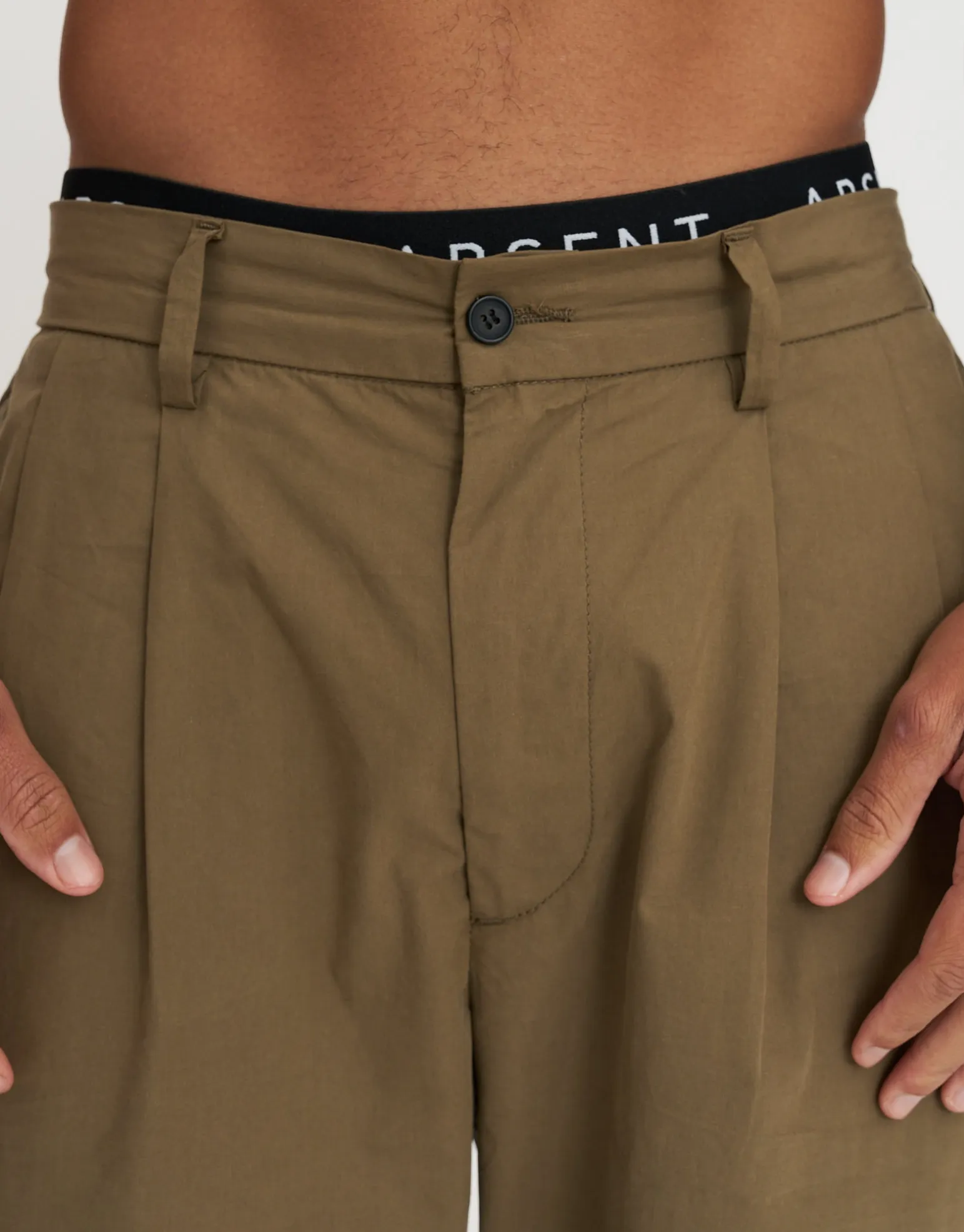 Baggy Pleated Pants in Black