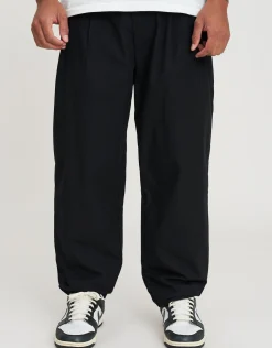 Baggy Pleated Pants in Khaki