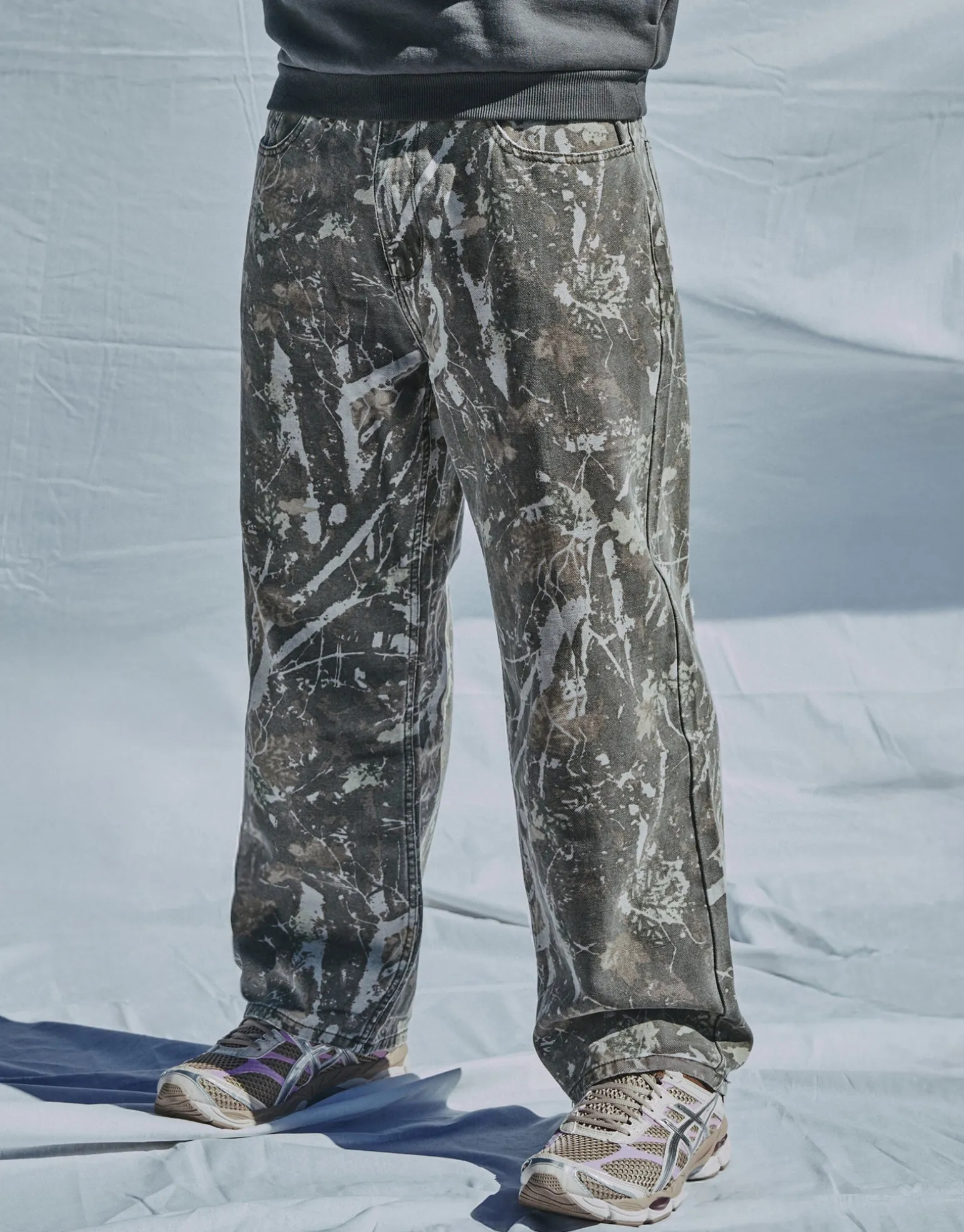 Baggy Vintage Foliage Camo Pants in Camo