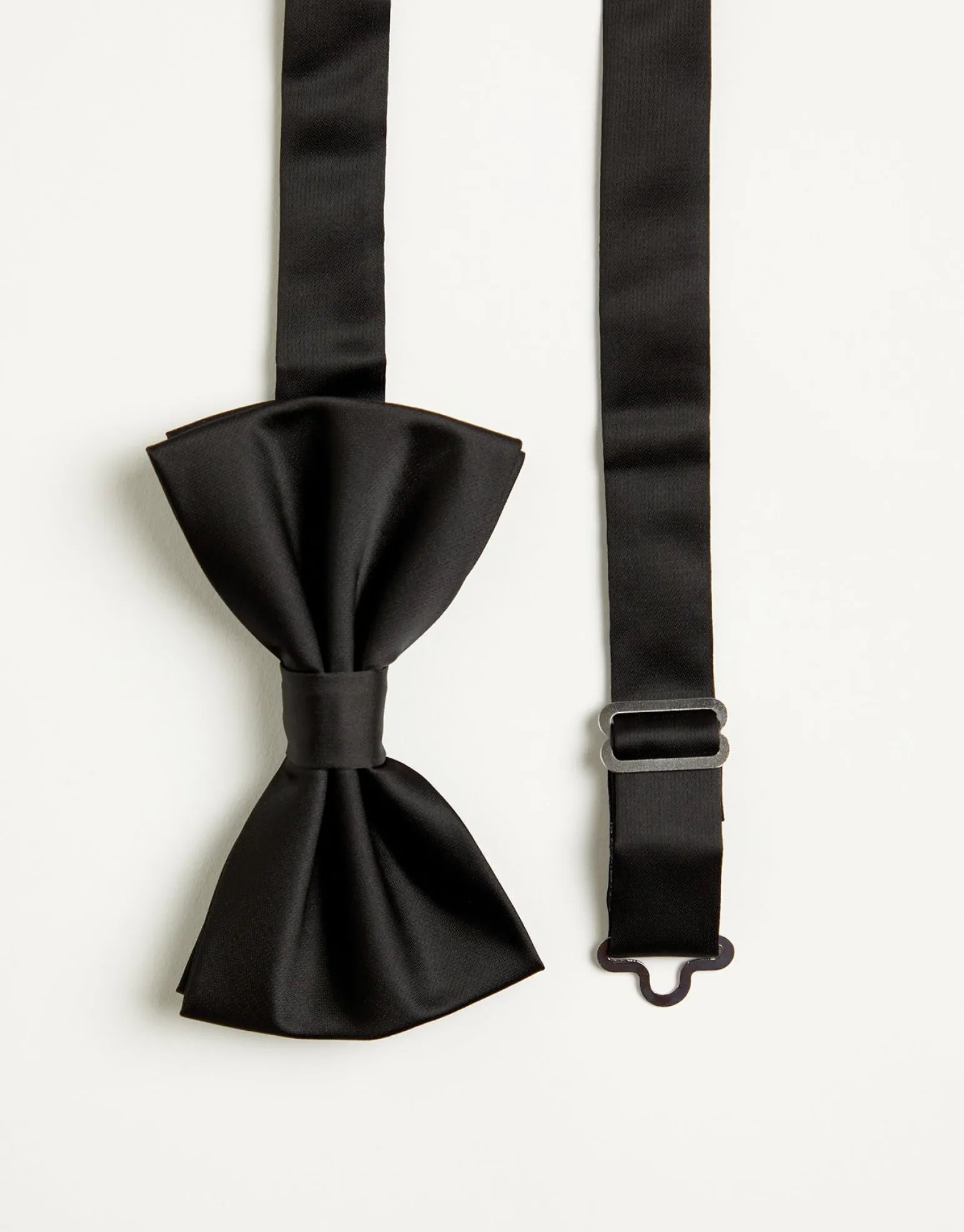 Bow Tie in Black