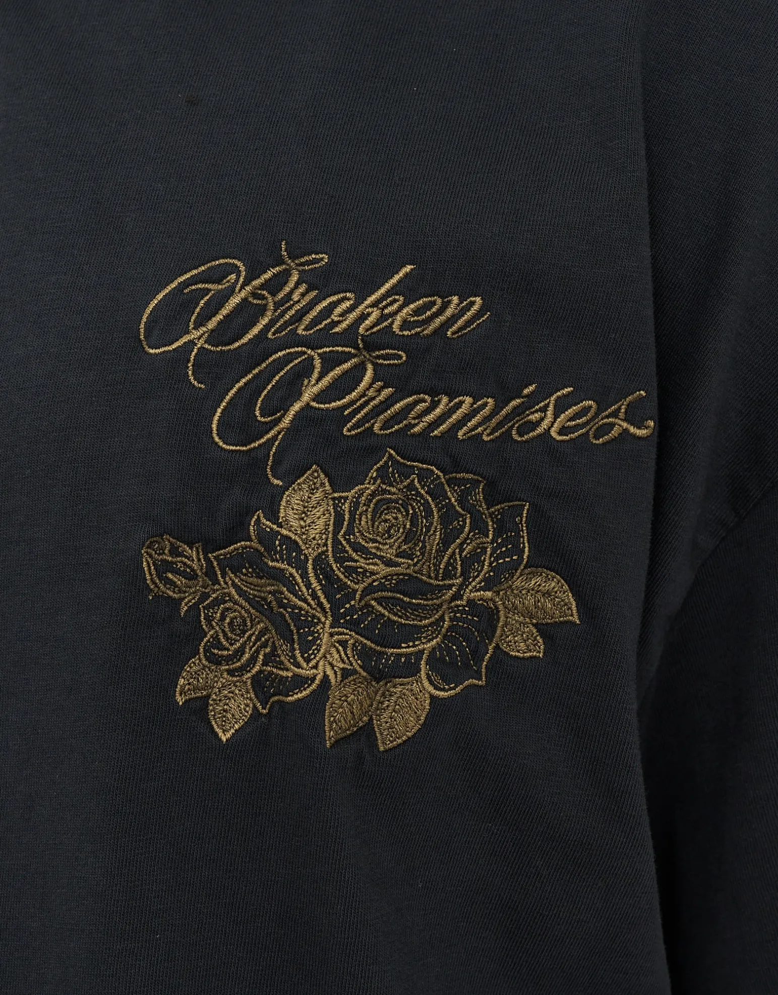 Broken Promises Box Fit T Shirt in Blanc