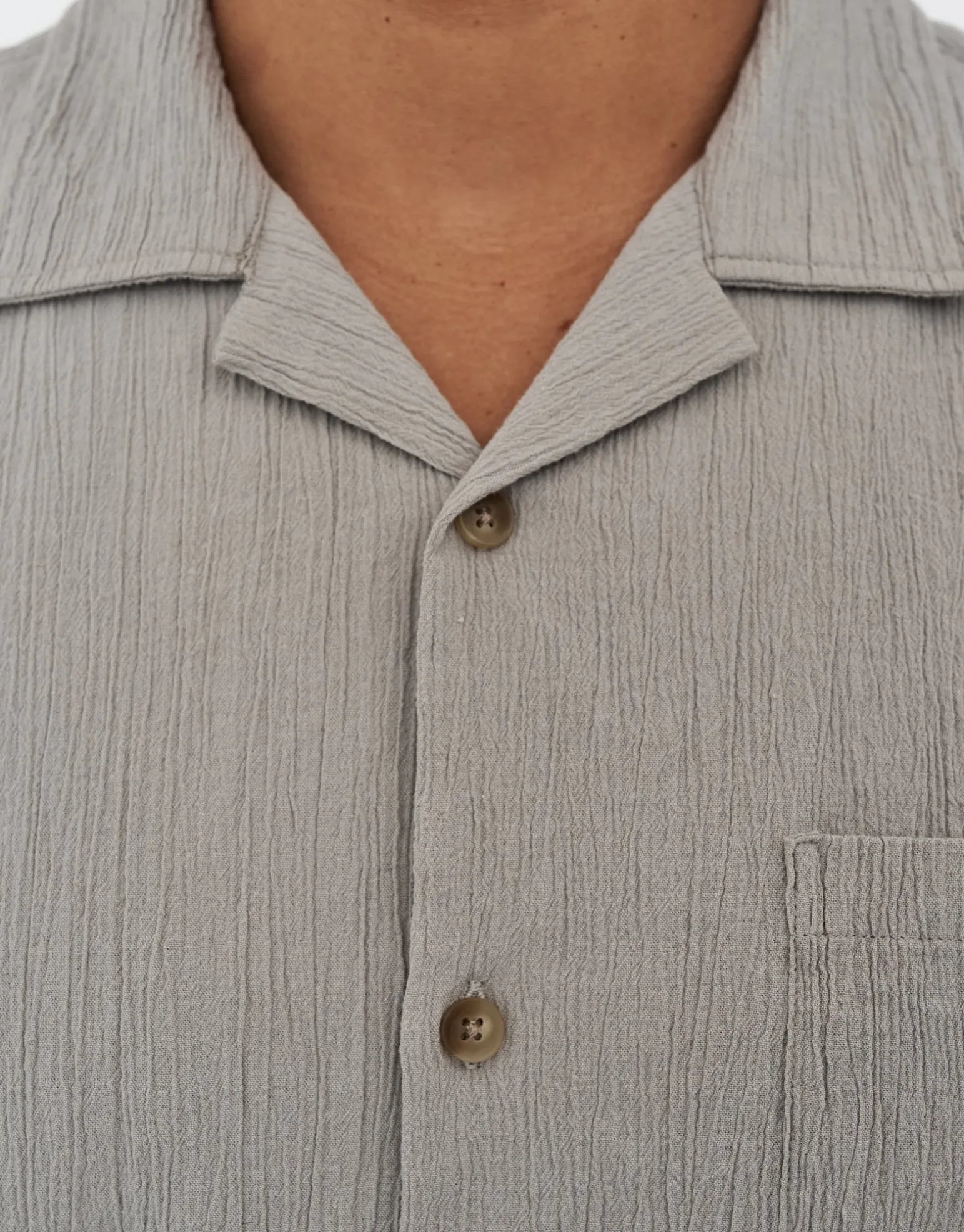 Crinkled Texture Short Sleeve Shirt in Moon