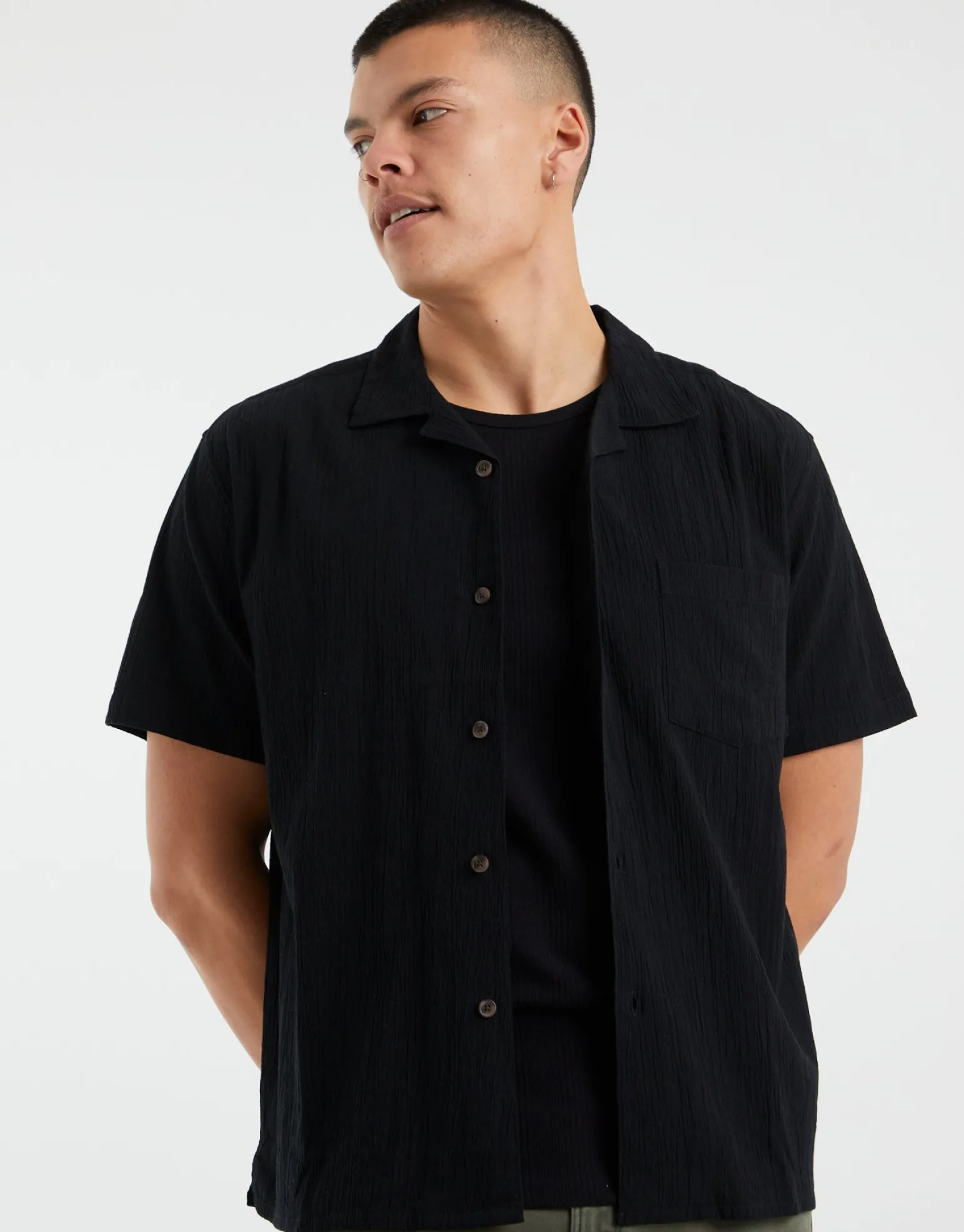 Crinkled Texture Short Sleeve Shirt in Beige