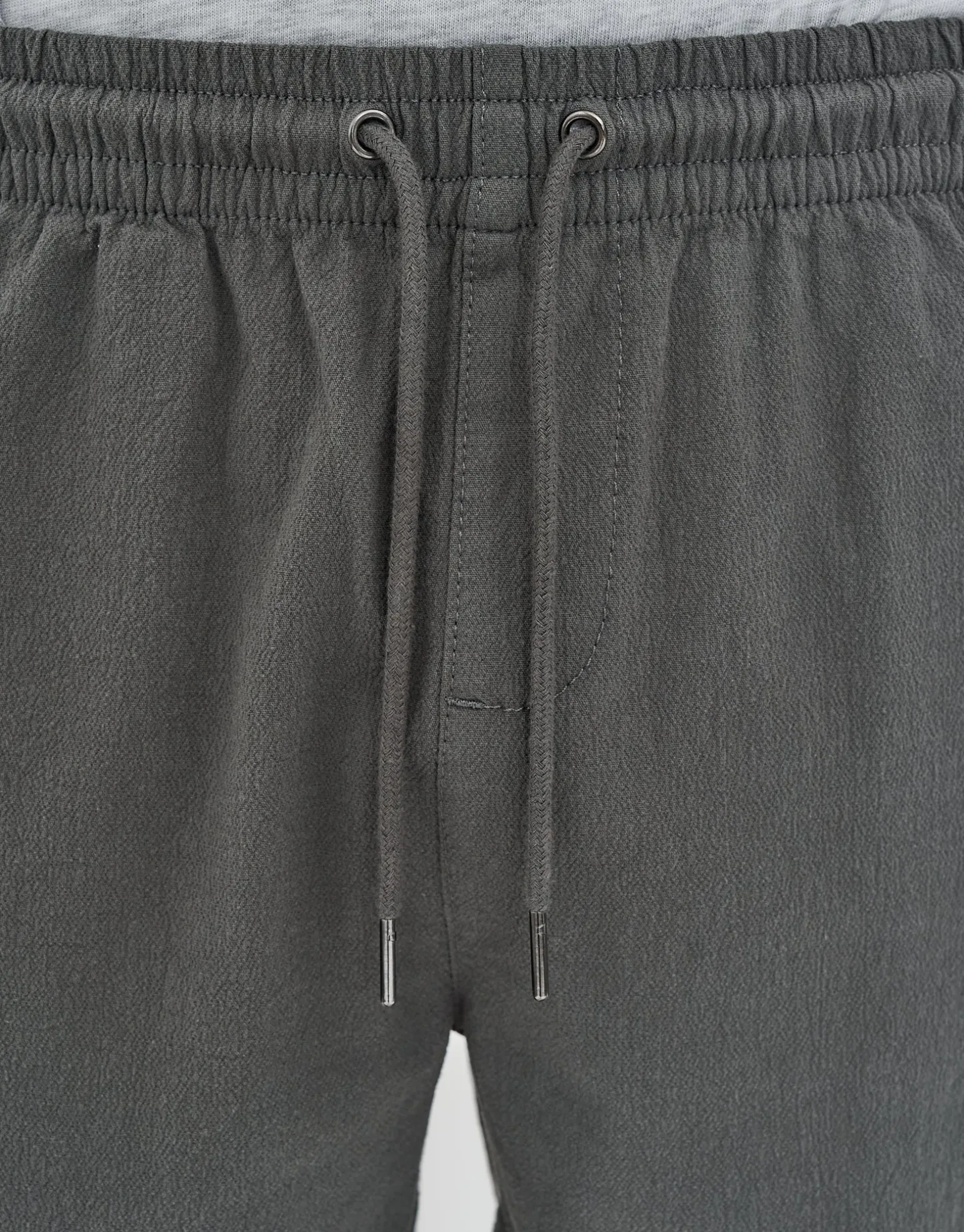 Crinkle Texture Elastic Waist Shorts in Brown