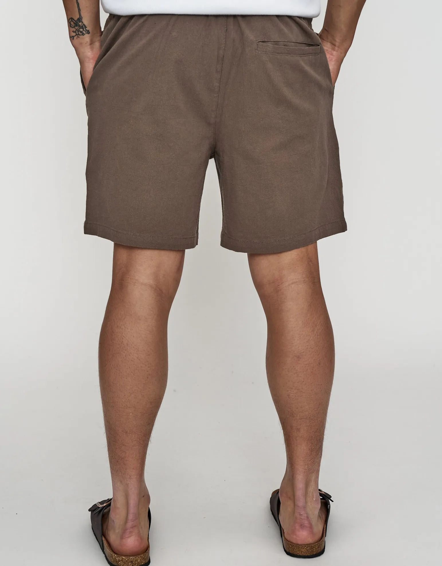 Crinkle Texture Elastic Waist Shorts in Black