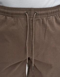 Crinkle Texture Elastic Waist Shorts in Black