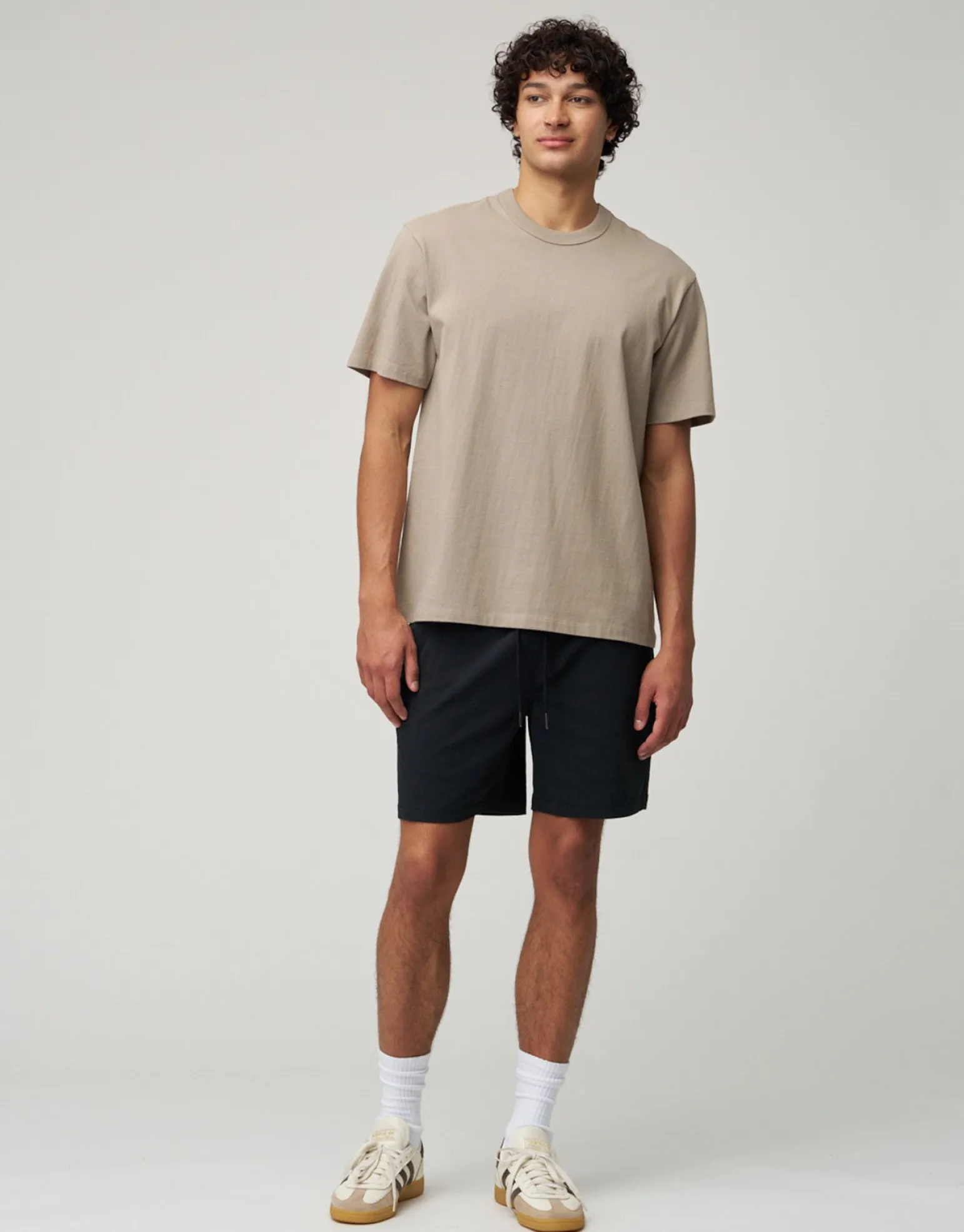 Crinkle Texture Elastic Waist Shorts in Charcoal