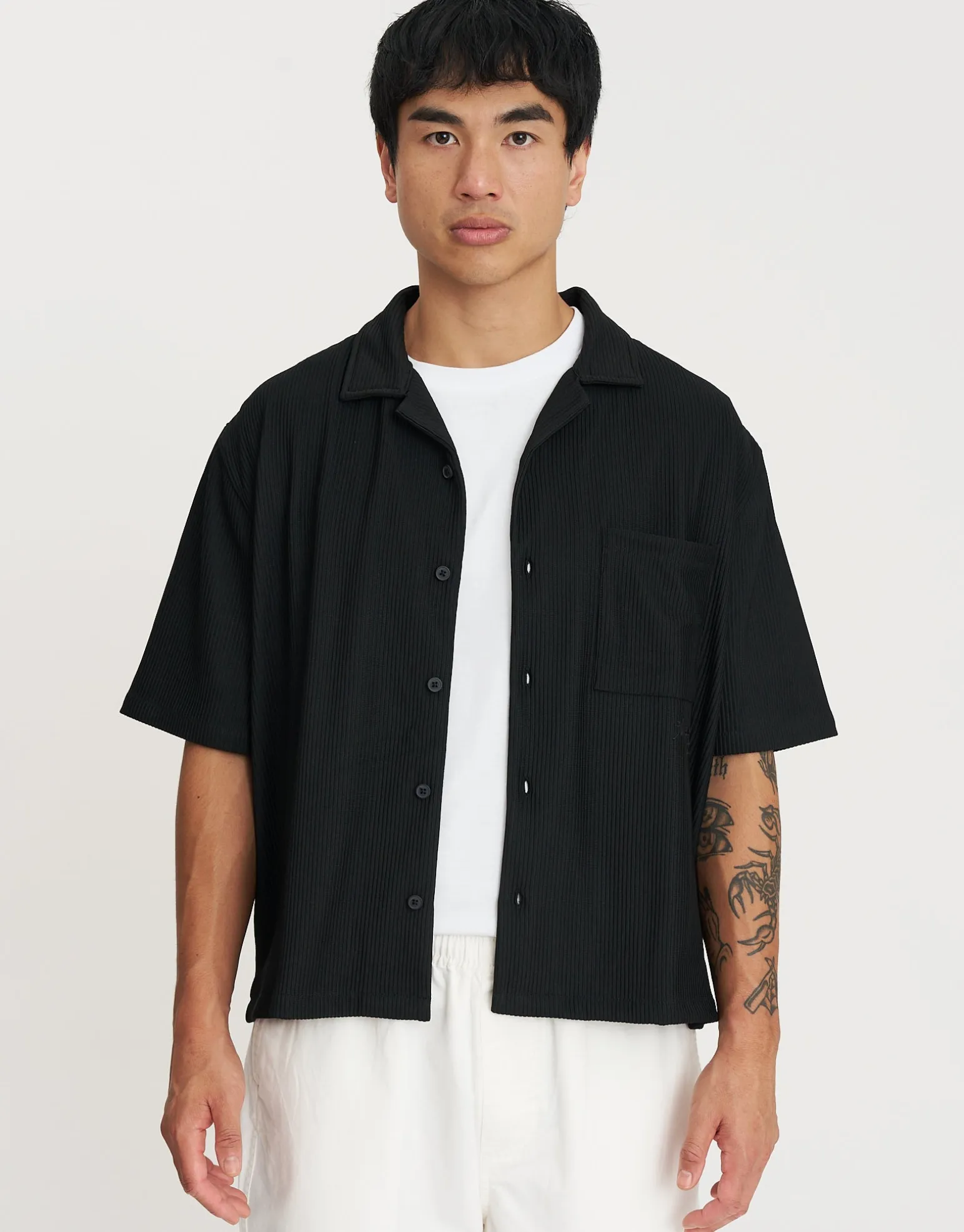 Cropped Plisse Embroidered Short Sleeve Shirt in Off White