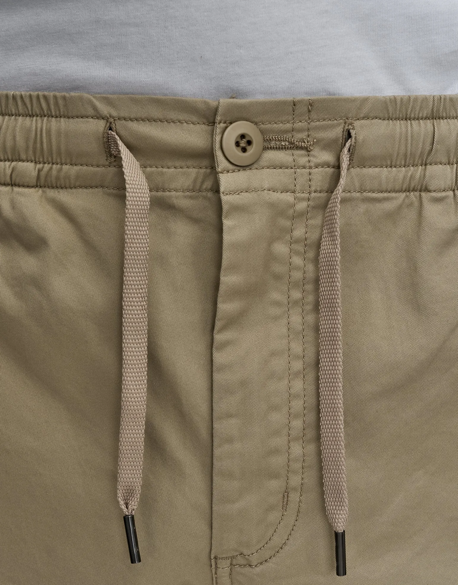 Cuffed Cargo Joggers in Khaki