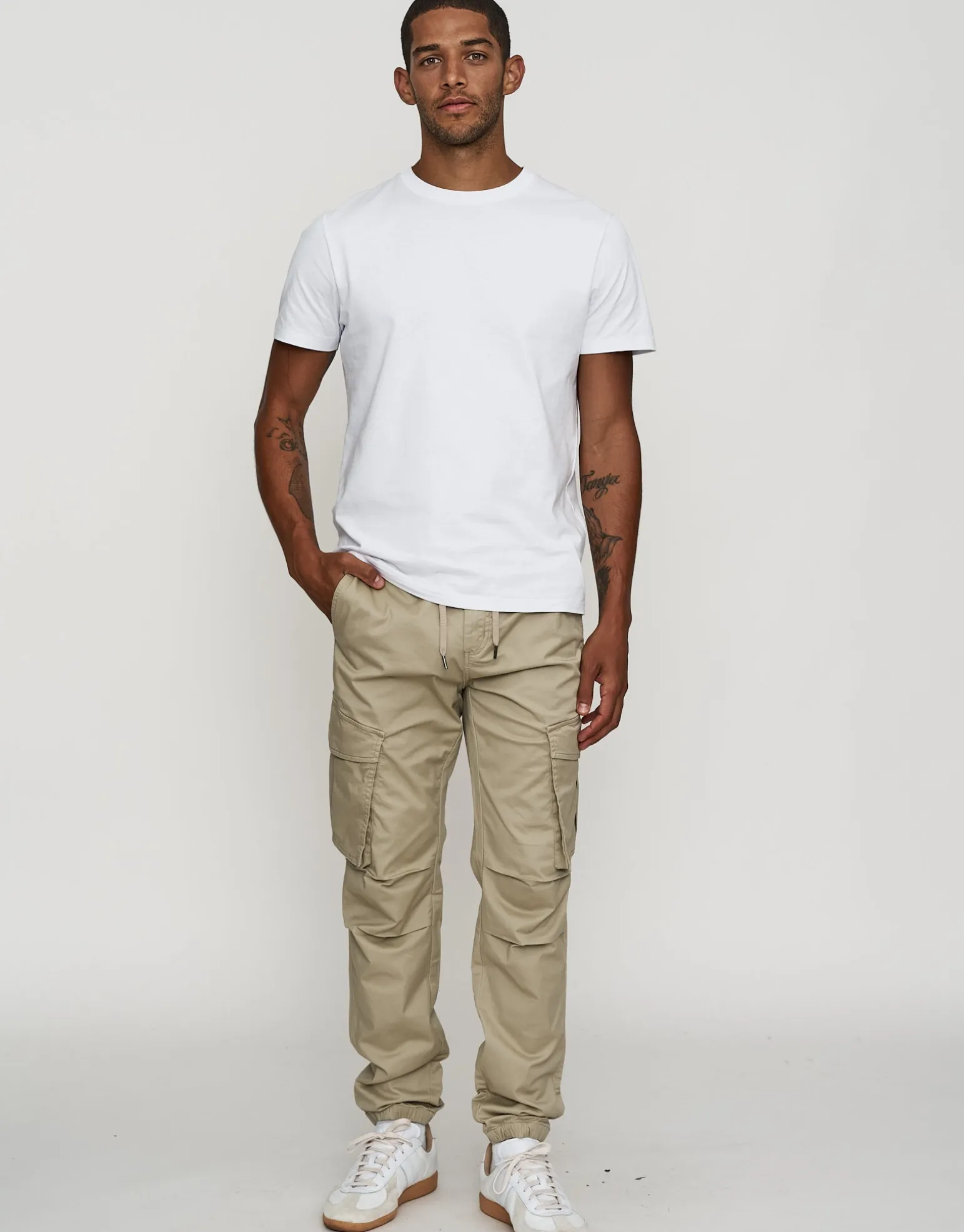 Cuffed Cargo Joggers in Stone