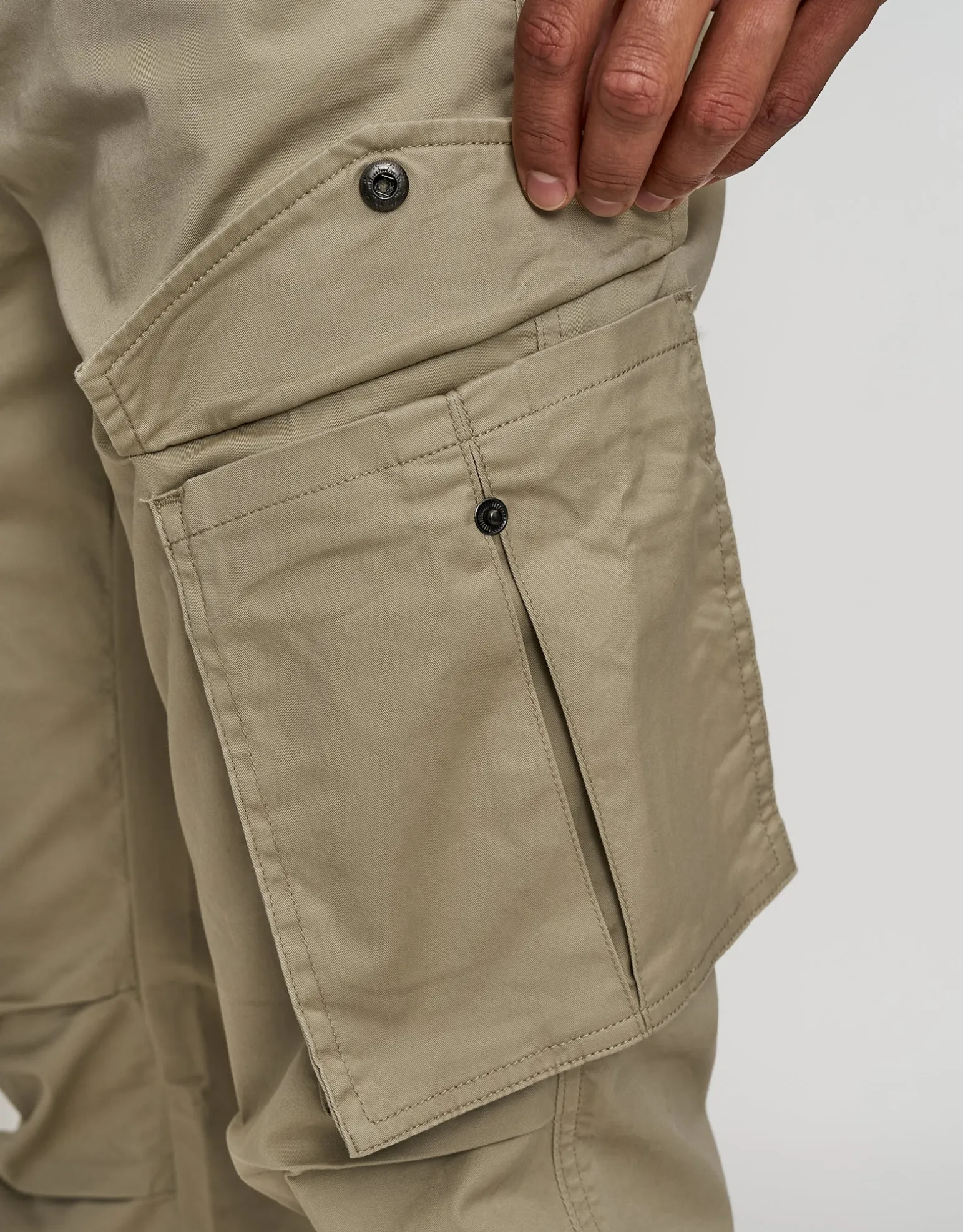 Cuffed Cargo Joggers in Stone