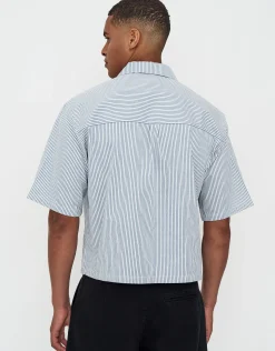 Delta Auto Cropped Short Sleeve Shirt in White/blue