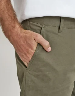 Delta Standard Fit Chinos in Black