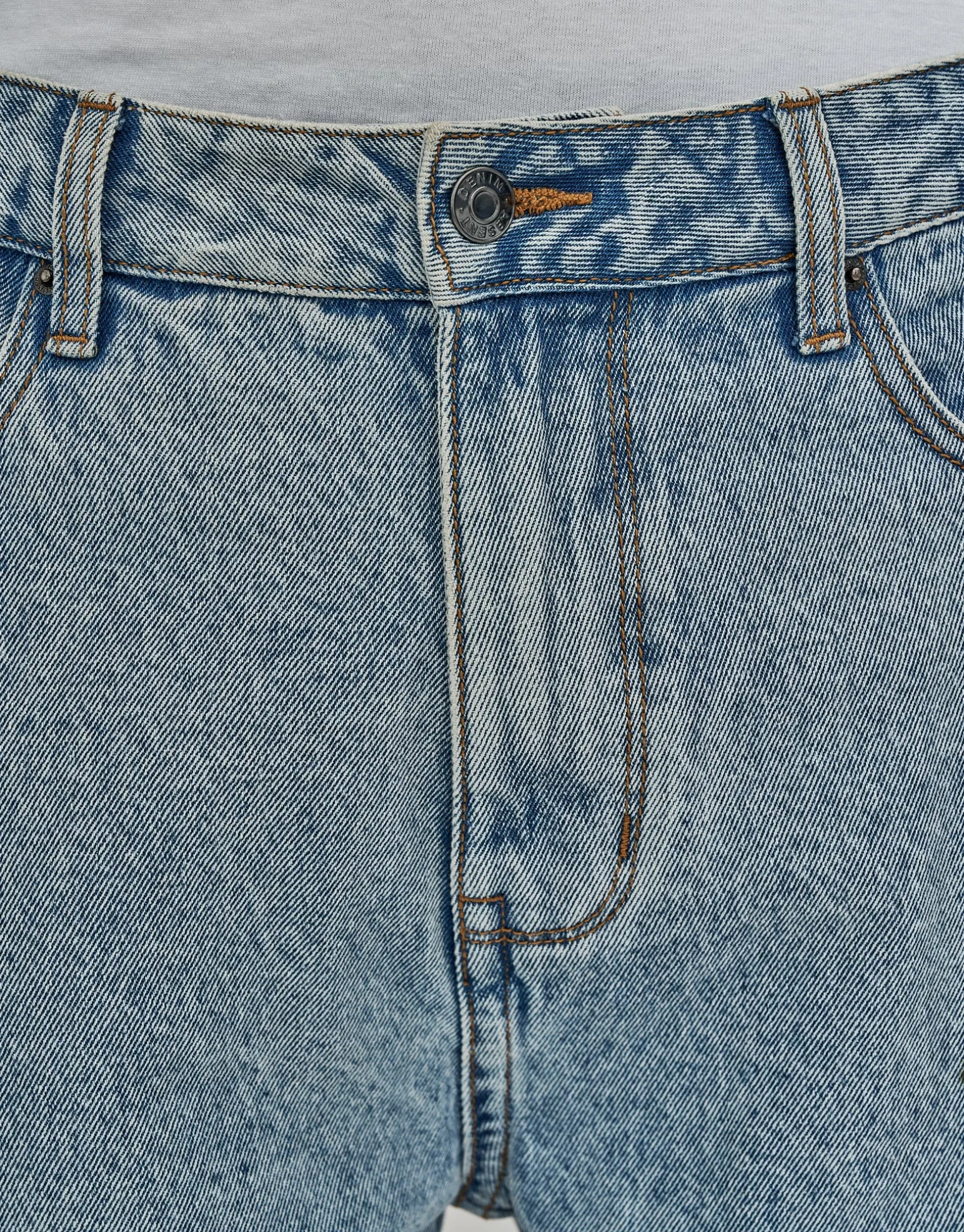 Distressed Baggy Fit Jeans in Acid Wash Blue