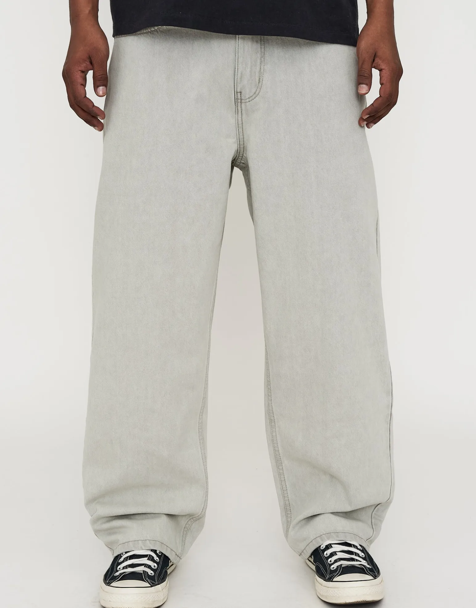 Distressed Baggy Fit Jeans in Acid Wash Blue