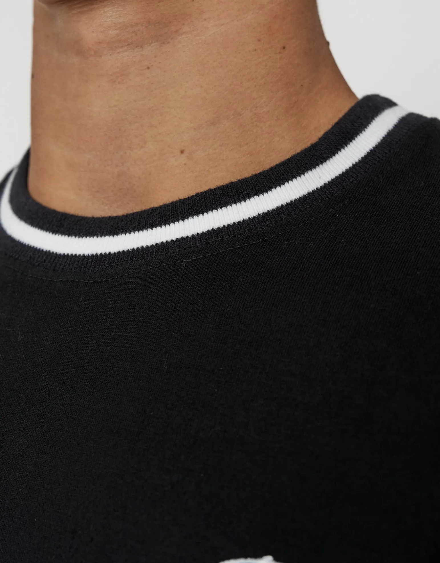 Drift Contrast Relaxed Fit T Shirt in Black