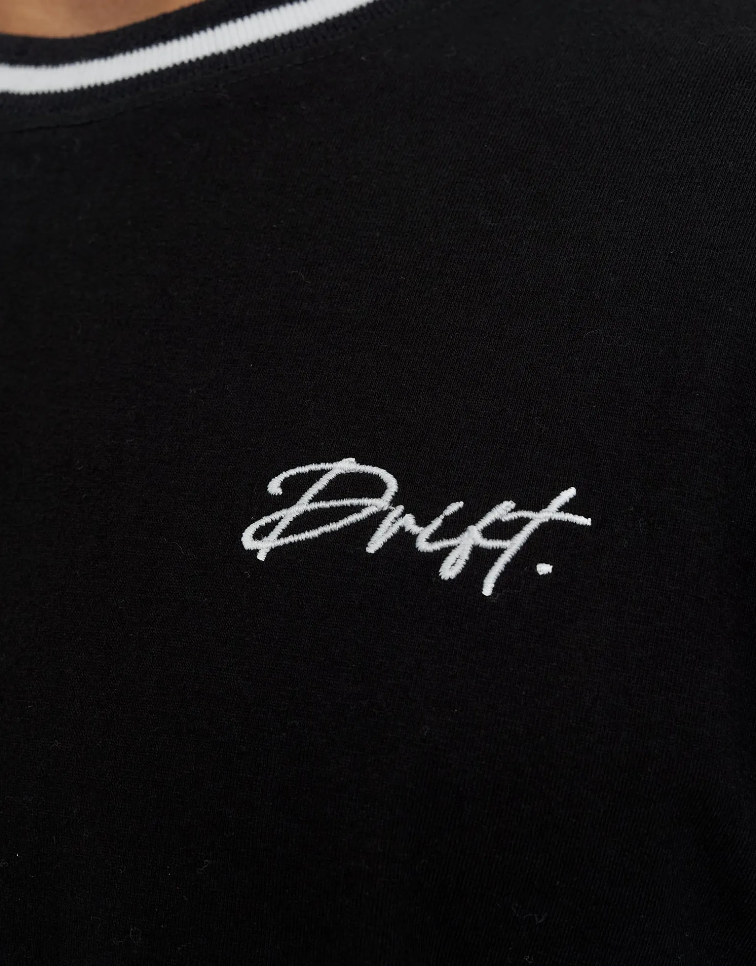 Drift Contrast Relaxed Fit T Shirt in Black