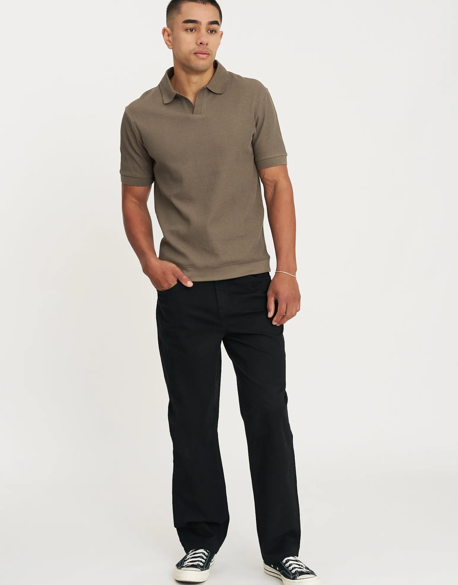 Easy Fit Chinos in Black