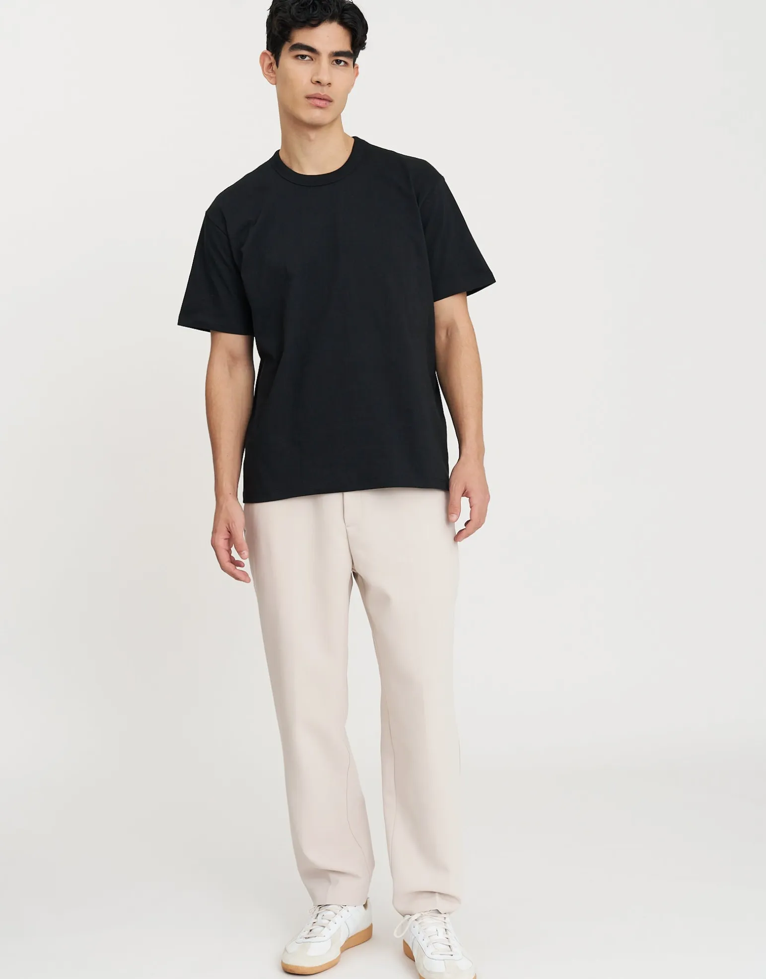 Elastic Waist Relaxed Fit Joggers in Beige