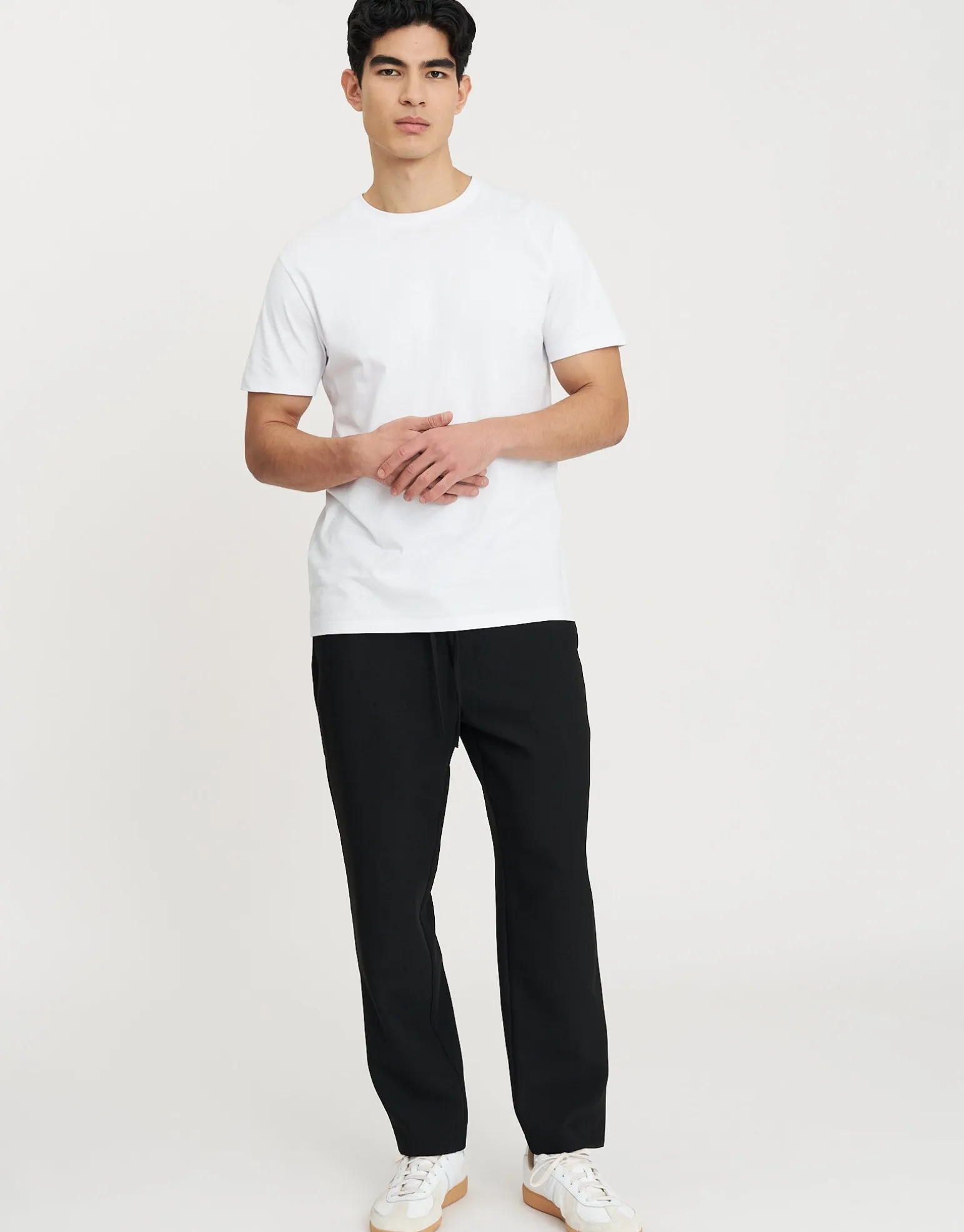 Elastic Waist Relaxed Fit Joggers in Beige