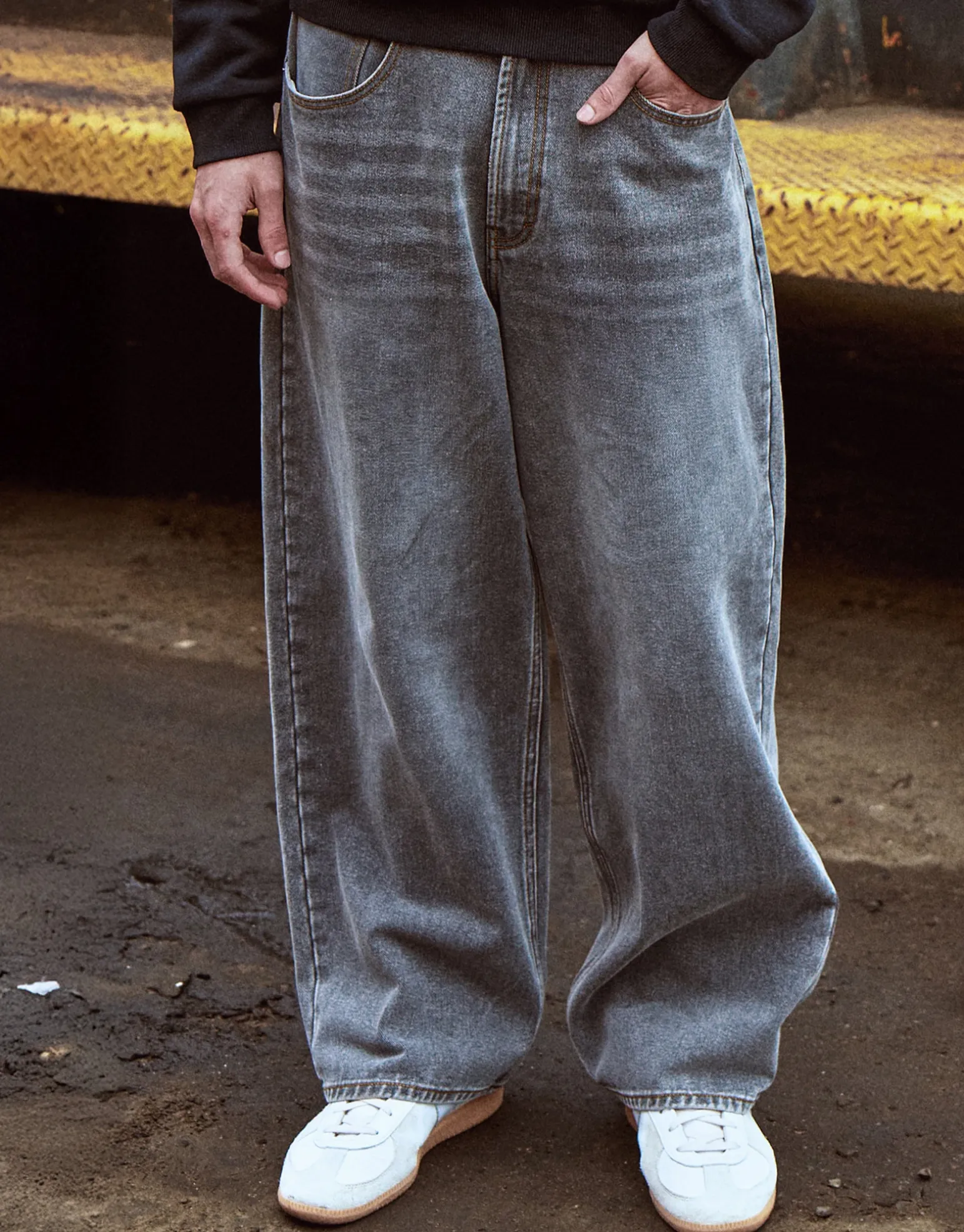 Extra Baggy Fit Jeans in Scrub Blue