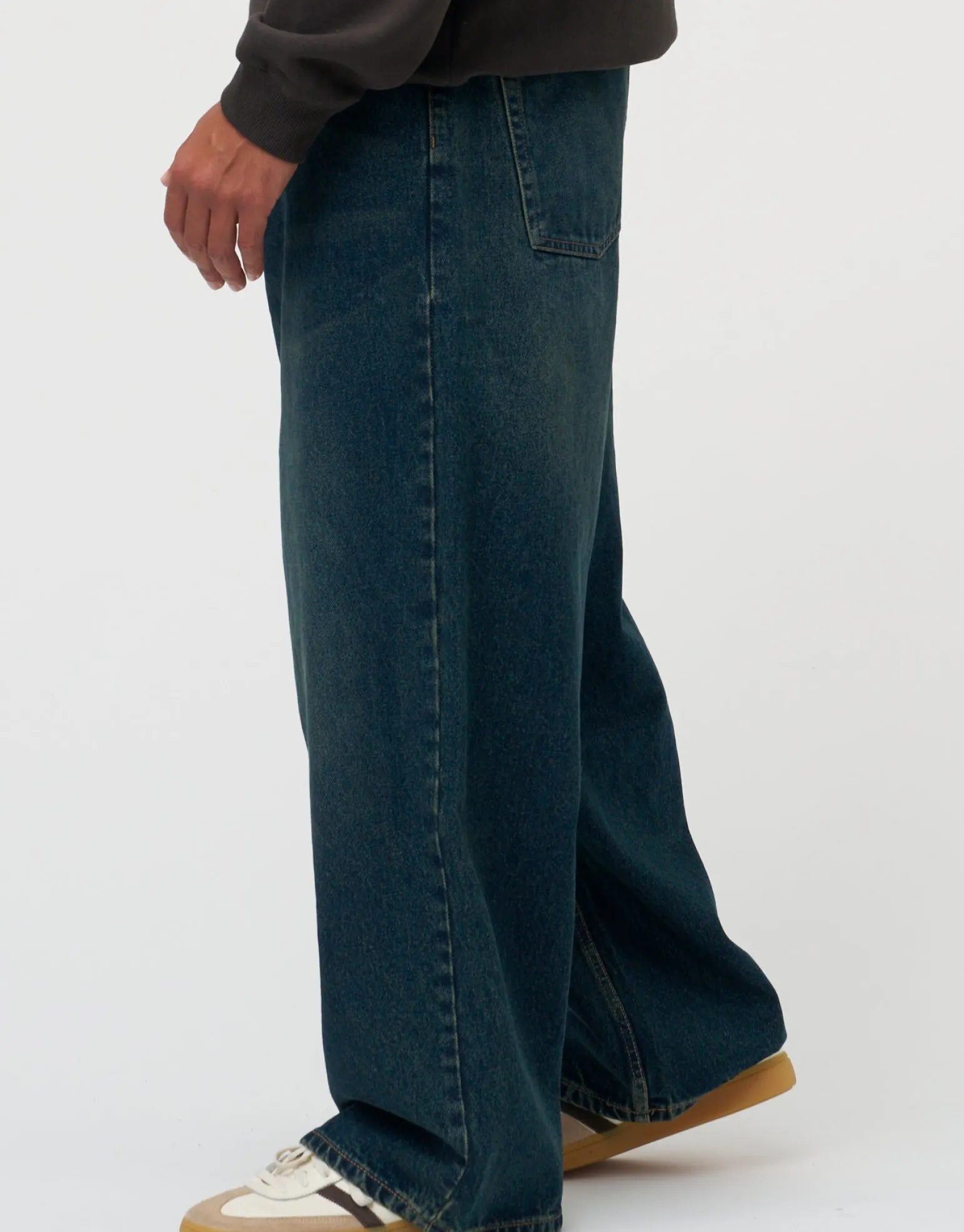 Extra Baggy Fit Jeans in Scrub Blue