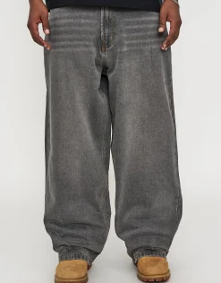 Extra Baggy Fit Jeans in Washed Black