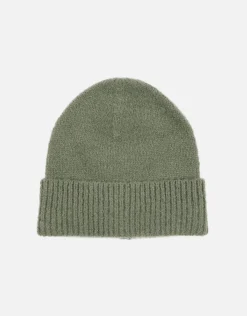 Fluffy Knit Beanie in Black