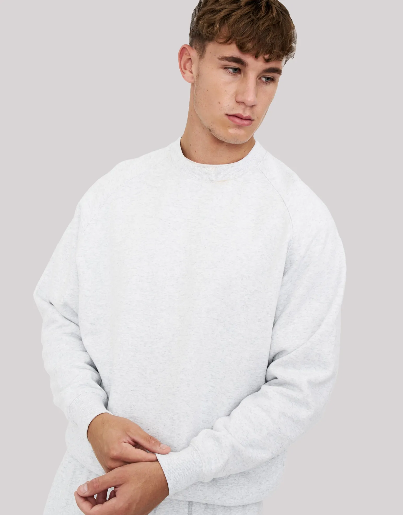Heavyweight Raglan Crew Neck Sweat in Snow Marle