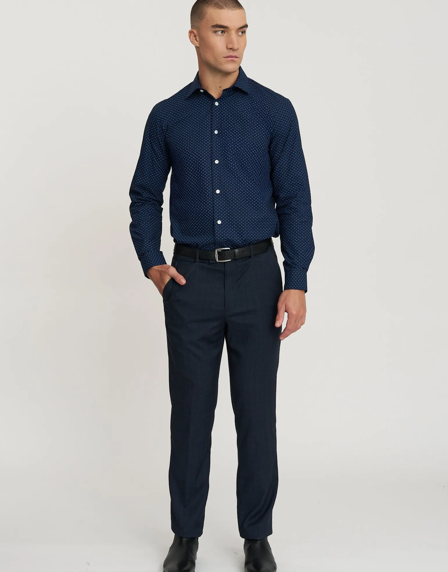Malo Long Sleeve Dress Shirt in Navy