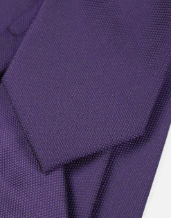 Medallion Textured Slim Tie in Chocolate