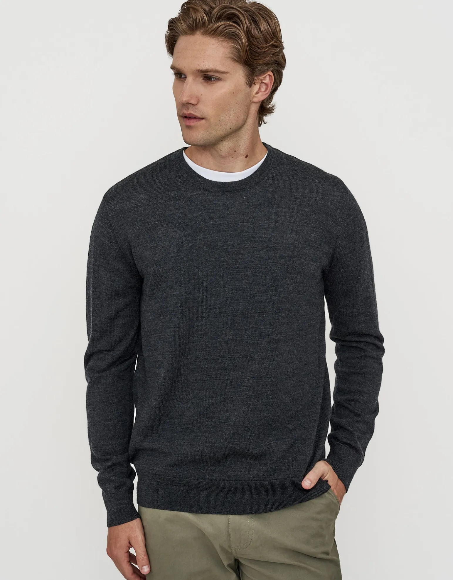 100% Merino Crew Neck Knit Jumper in Charcoal