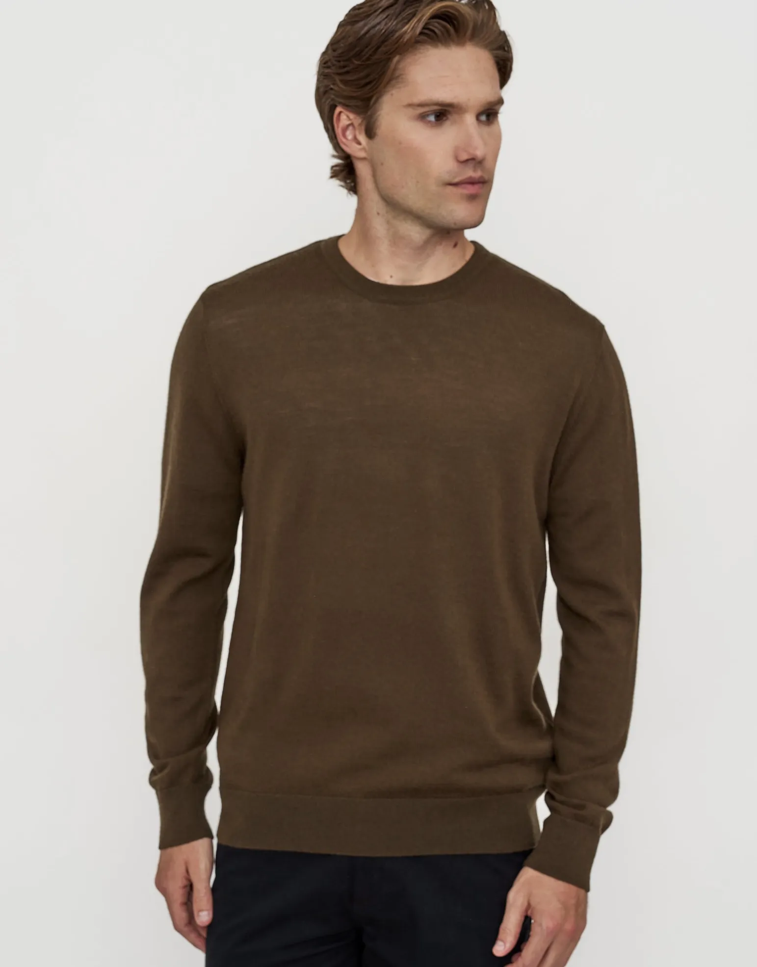 100% Merino Crew Neck Knit Jumper in Chocolate
