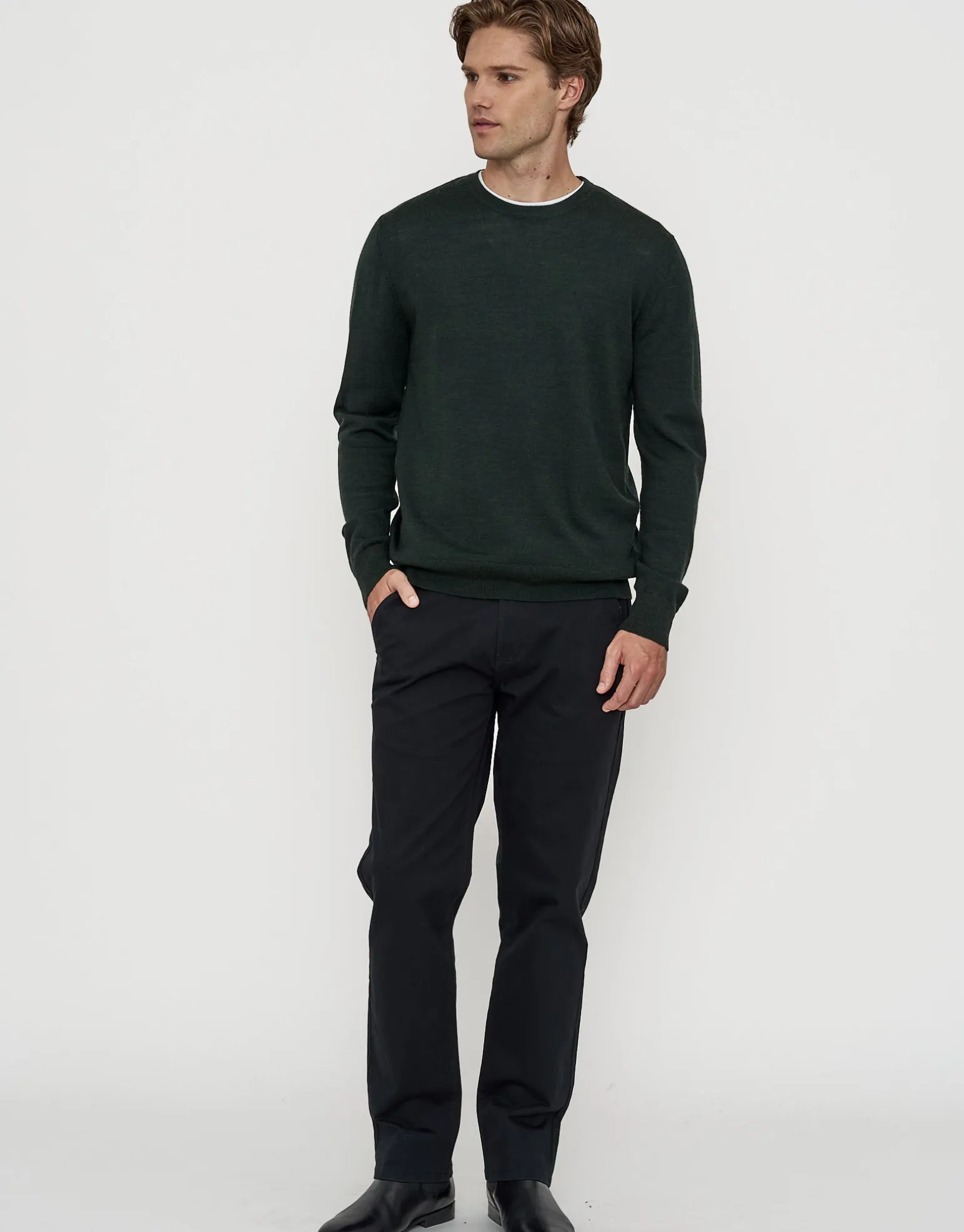 100% Merino Crew Neck Knit Jumper in Chocolate