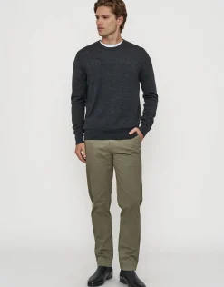 100% Merino Crew Neck Knit Jumper in Olive