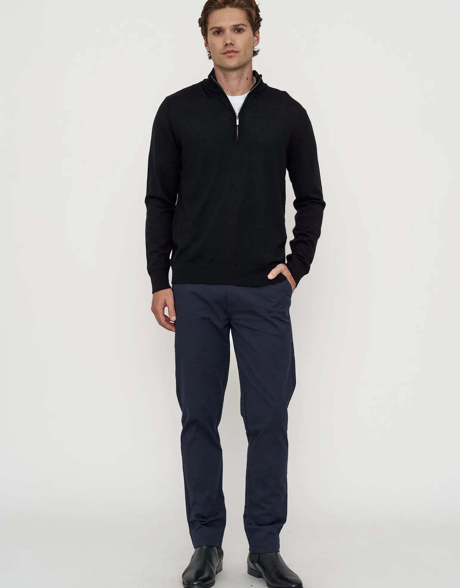 100% Merino Quarter Zip Knit Jumper in Olive