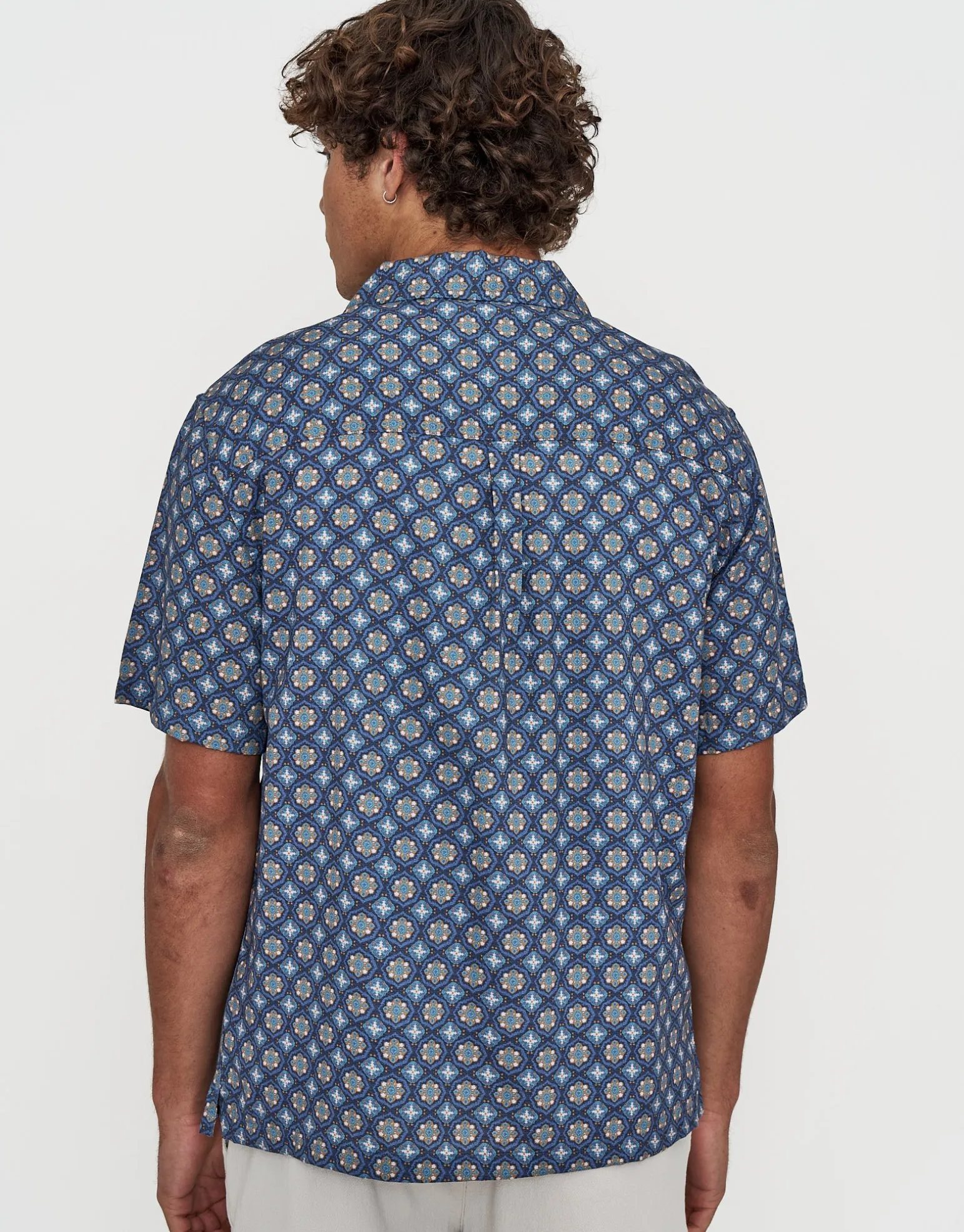 Mosaic Short Sleeve Shirt in Ombre Blue