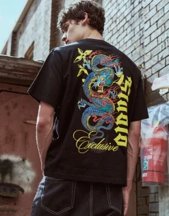 Naoshima Box Fit T Shirt in Black