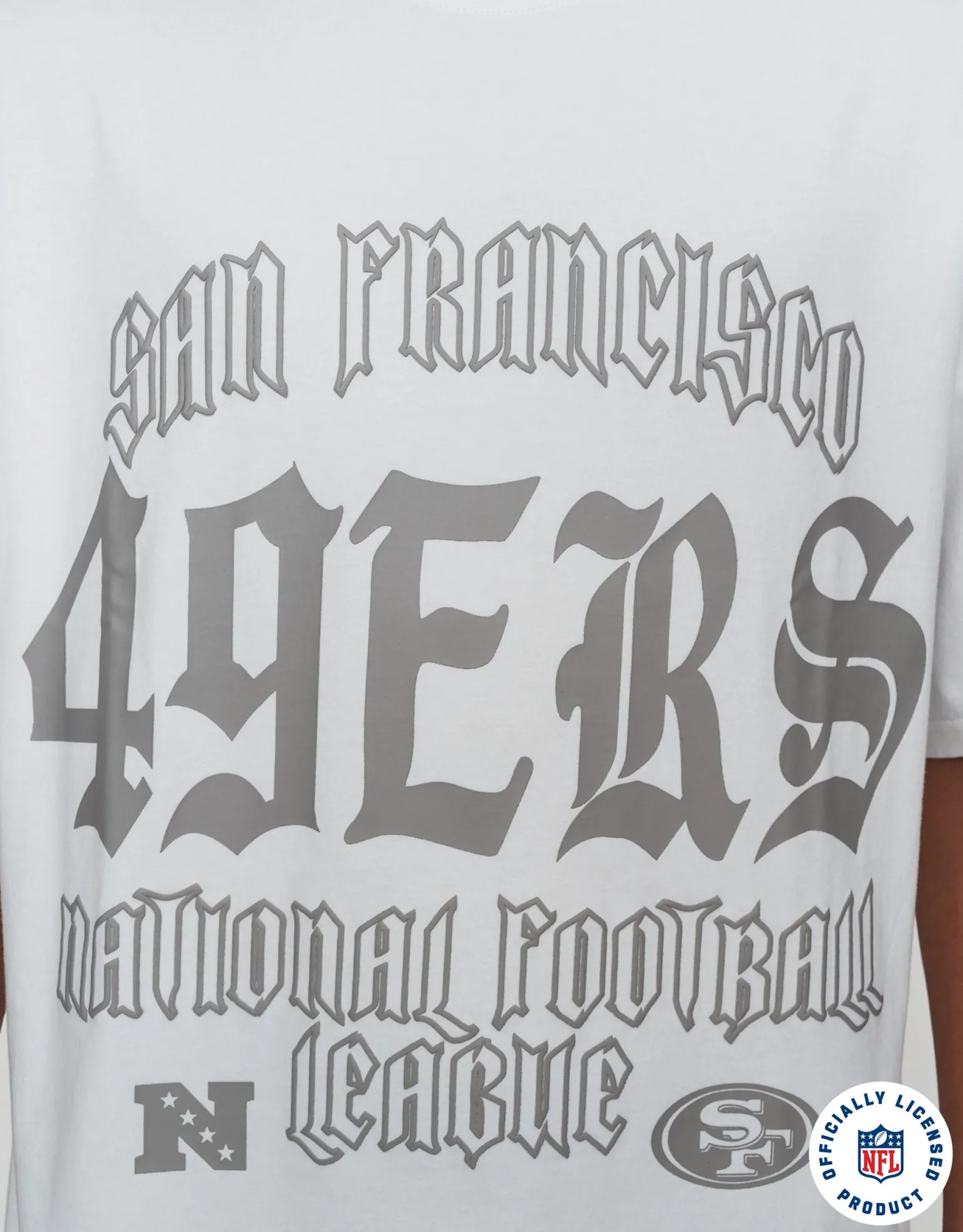 NFL 49ers Stack Box Fit T Shirt in Blanc